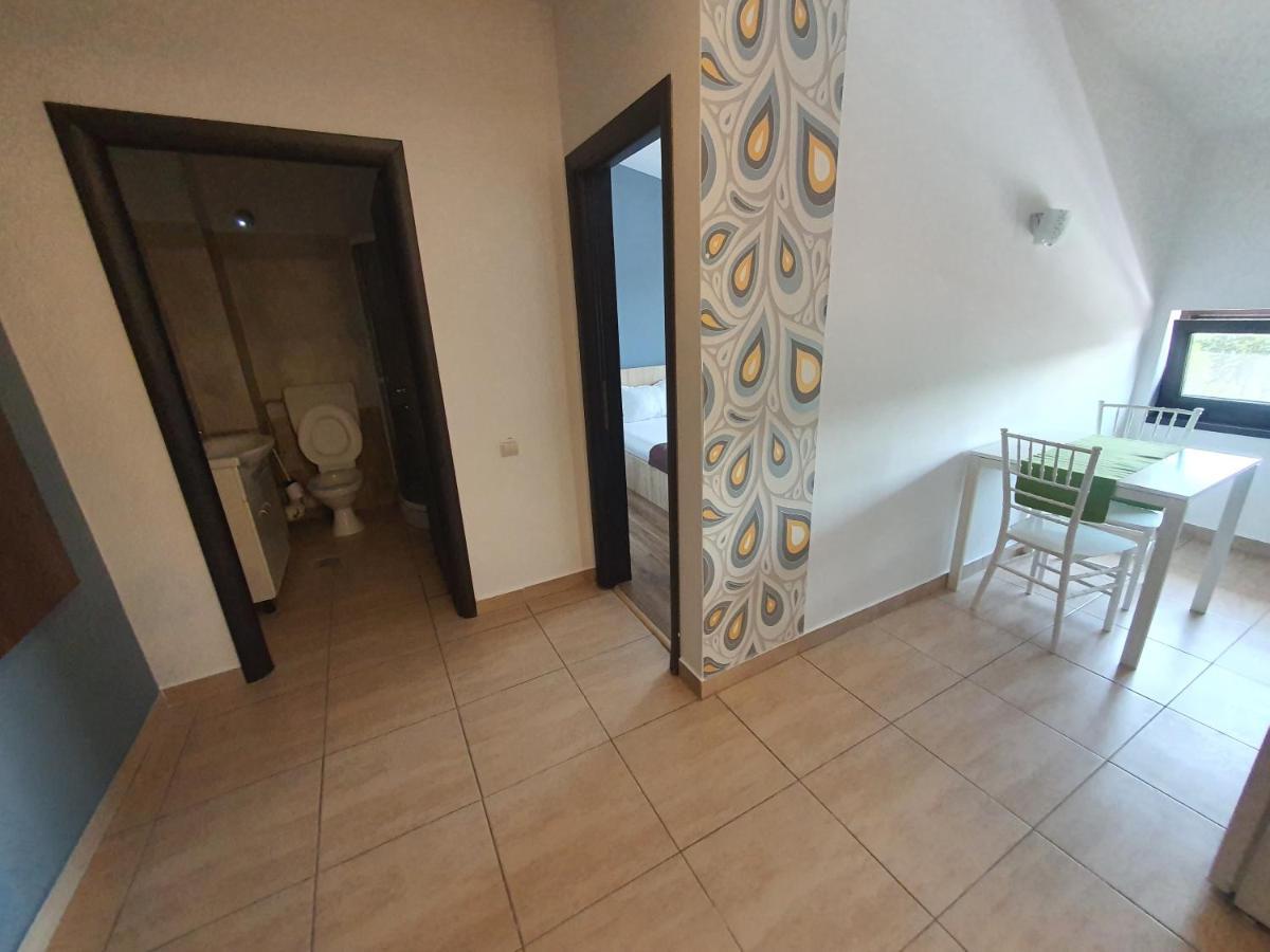 Villa Accommodation Bucureşti Eksteriør bilde